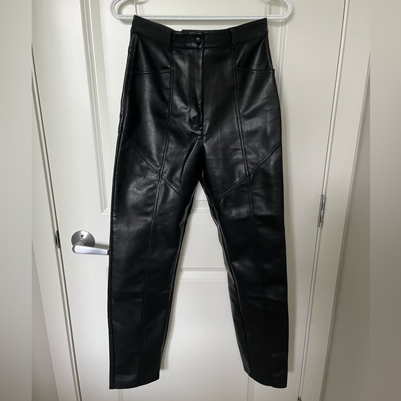 Aritzia Pants - Aritzia rebel pant